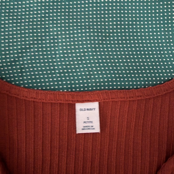 Womens Rib-Knit Button-Front Shift Dress - Picture 3 of 4